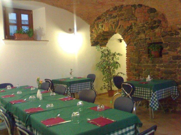 Il Portico Hotel Carrosio Buitenkant foto