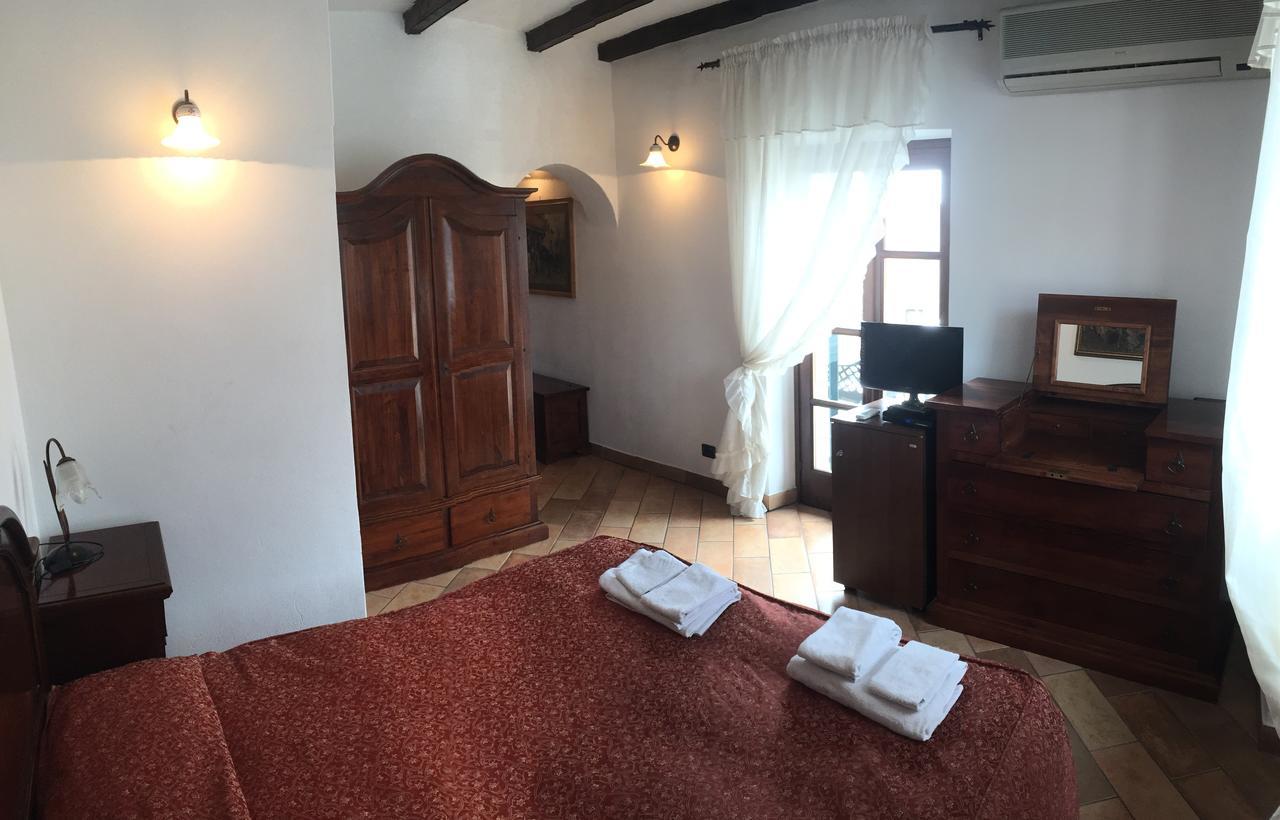 Il Portico Hotel Carrosio Buitenkant foto